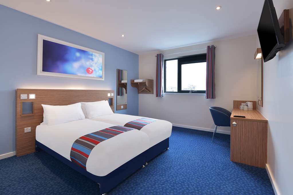 Travelodge Bath Central Стая снимка