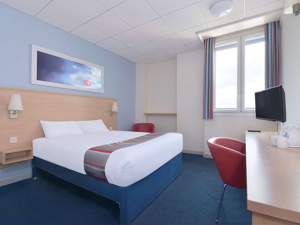 Travelodge Bath Central Стая снимка